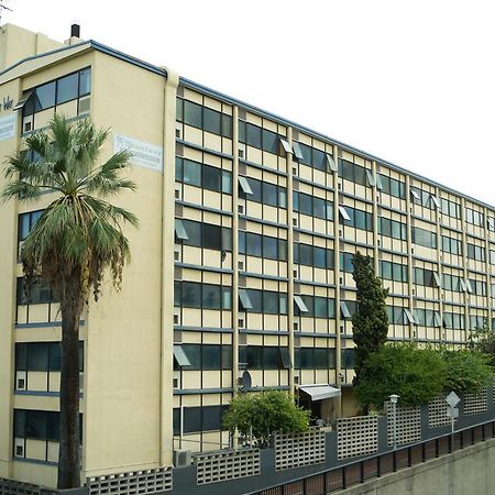 Mountway Holiday Apartments Перт Экстерьер фото